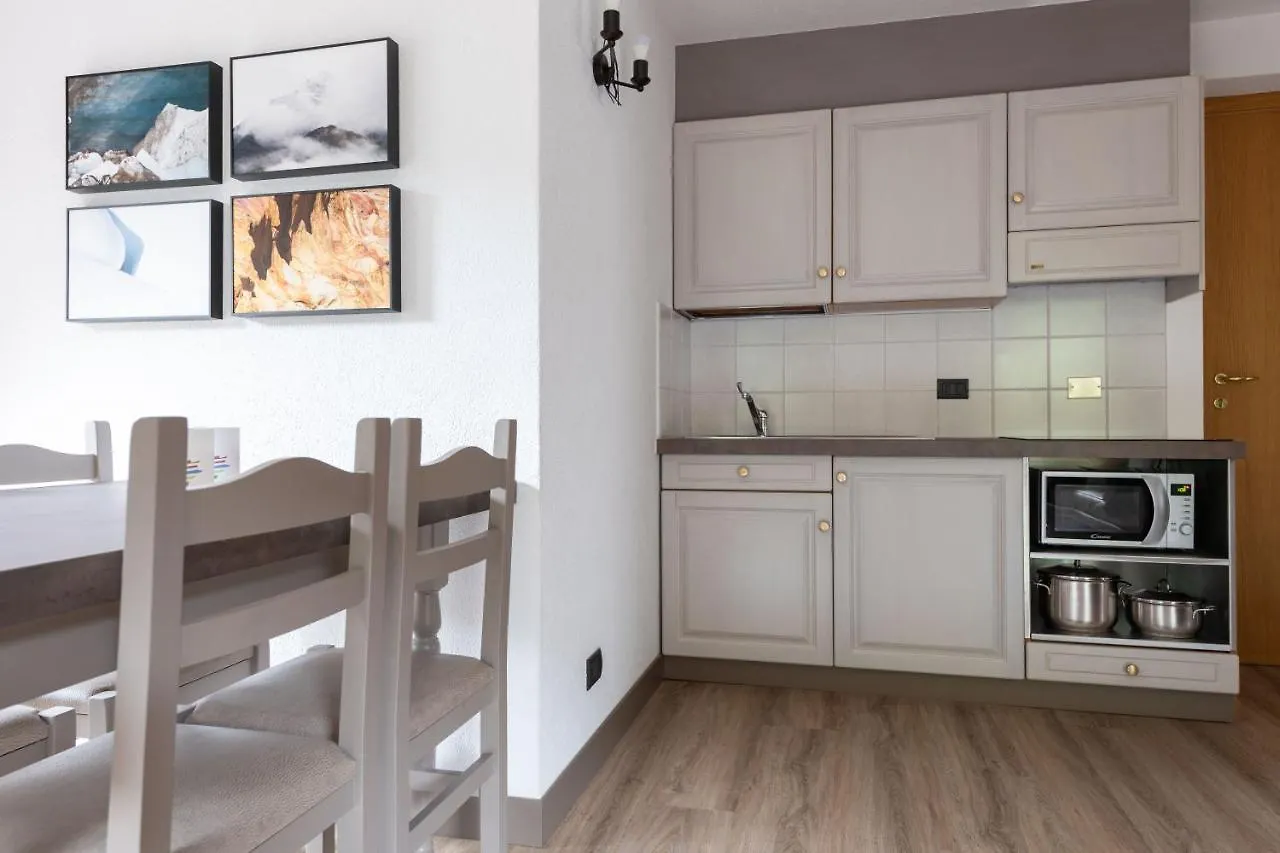 Aparthotel Chalet Vedig Santa Caterina Valfurva Italy